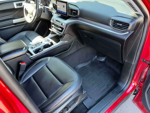 Used 2023 Red Ford XLT image 25