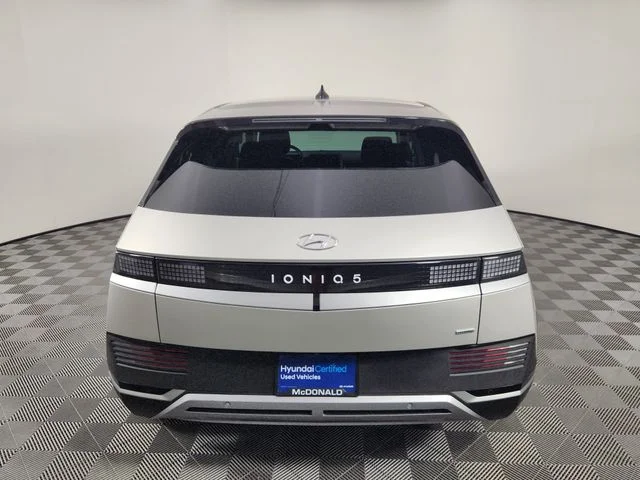 Used 2024 Gold Hyundai SEL image 4