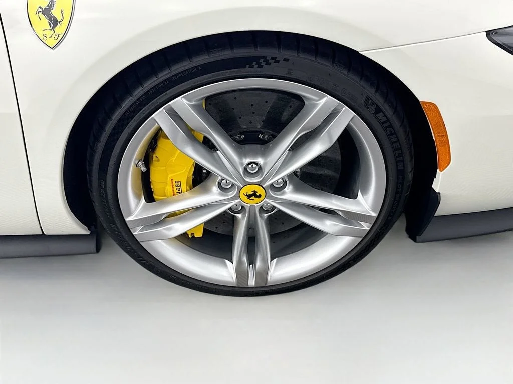 Used 2025 Bianco Avus Ferrari  image 27