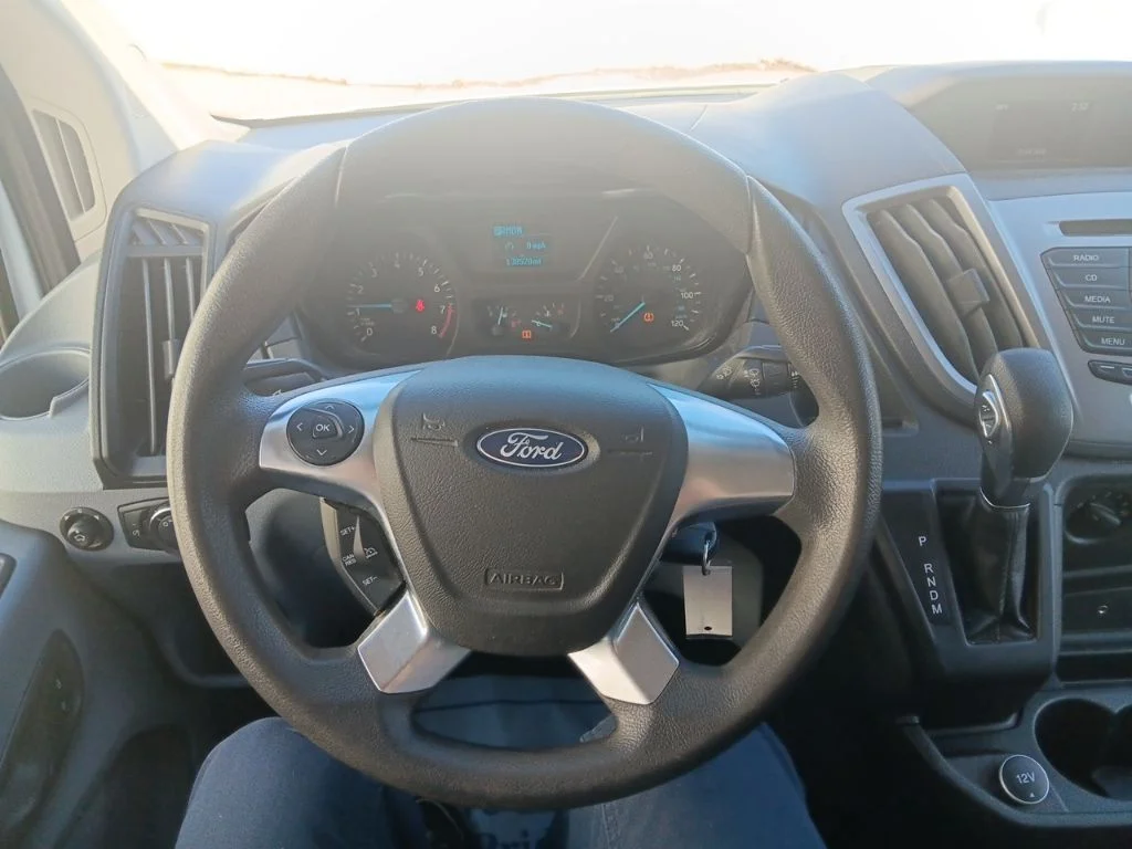 Used 2018 Oxford White Ford XLT image 17