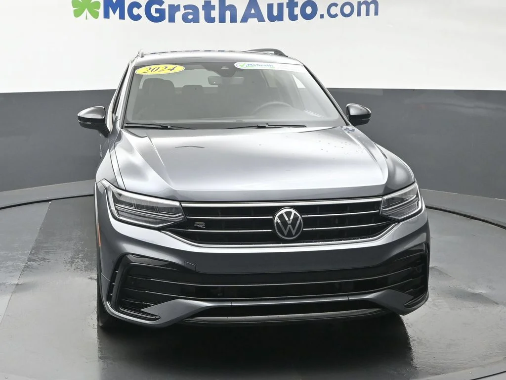 Used 2024 Gray Volkswagen 2.0T SE R-Line Black image 5