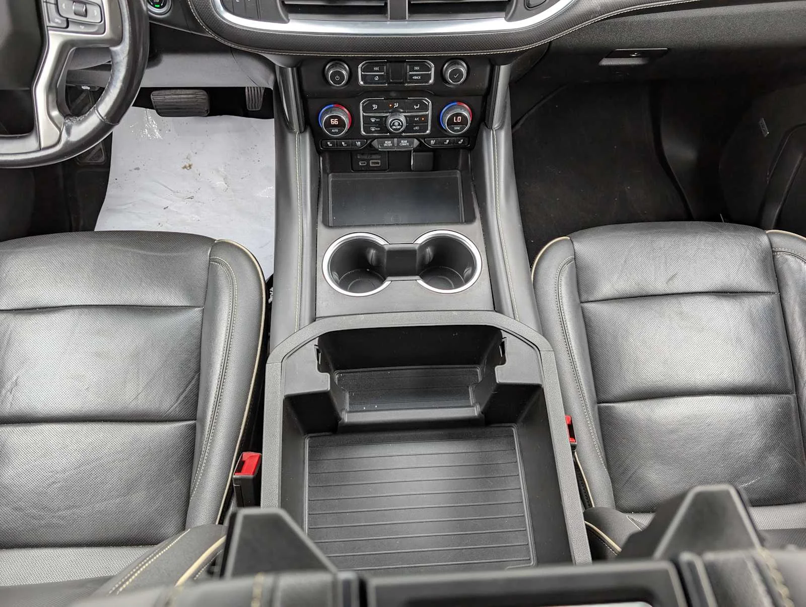 Used 2021 Black Chevrolet Premier image 20