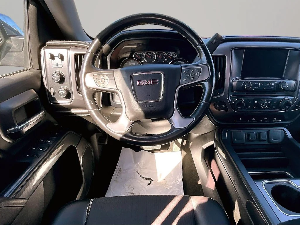 Used 2016 Black GMC SLE image 5