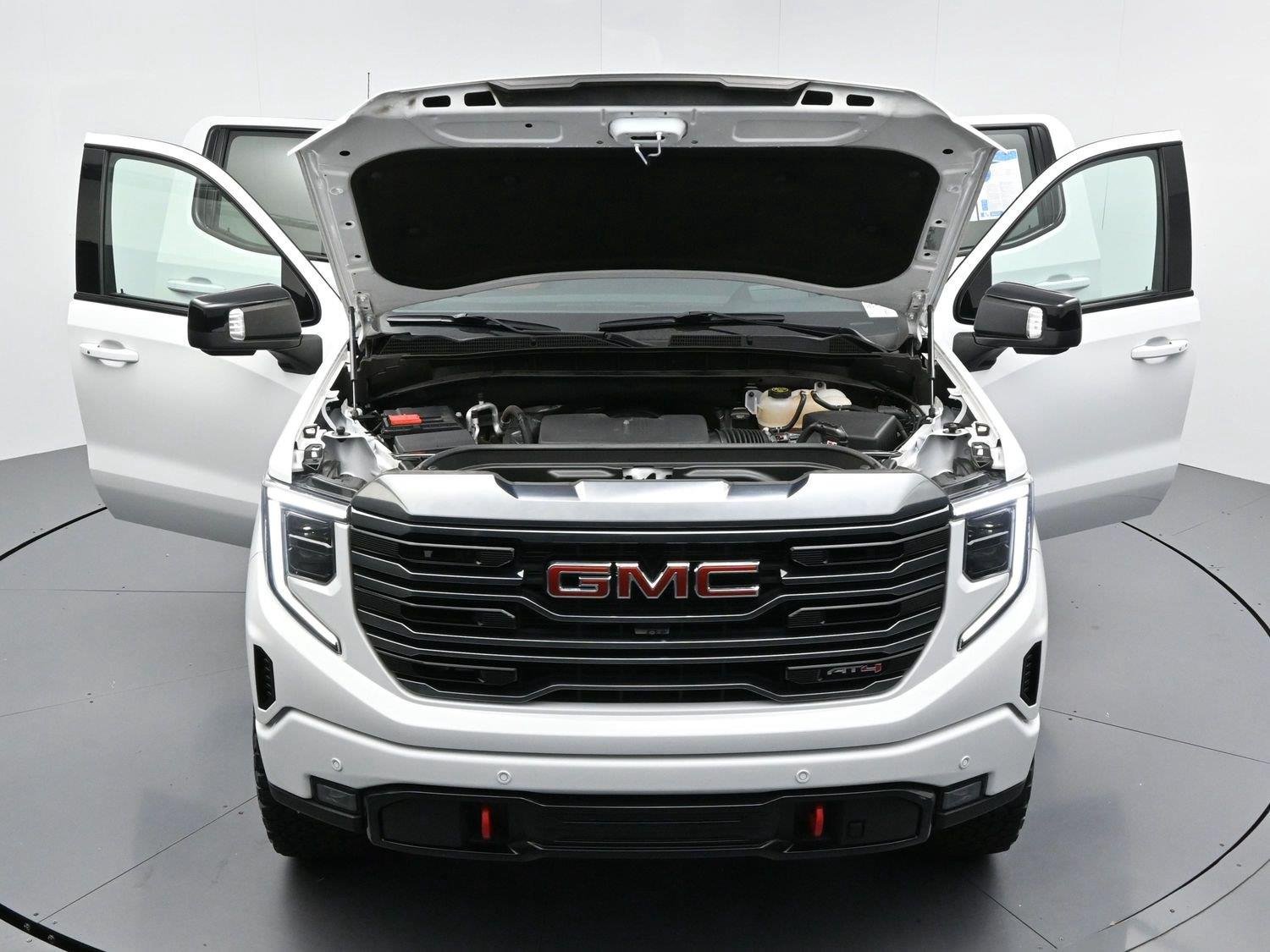 Used 2023 SUMMIT WHITE GMC AT4 image 47