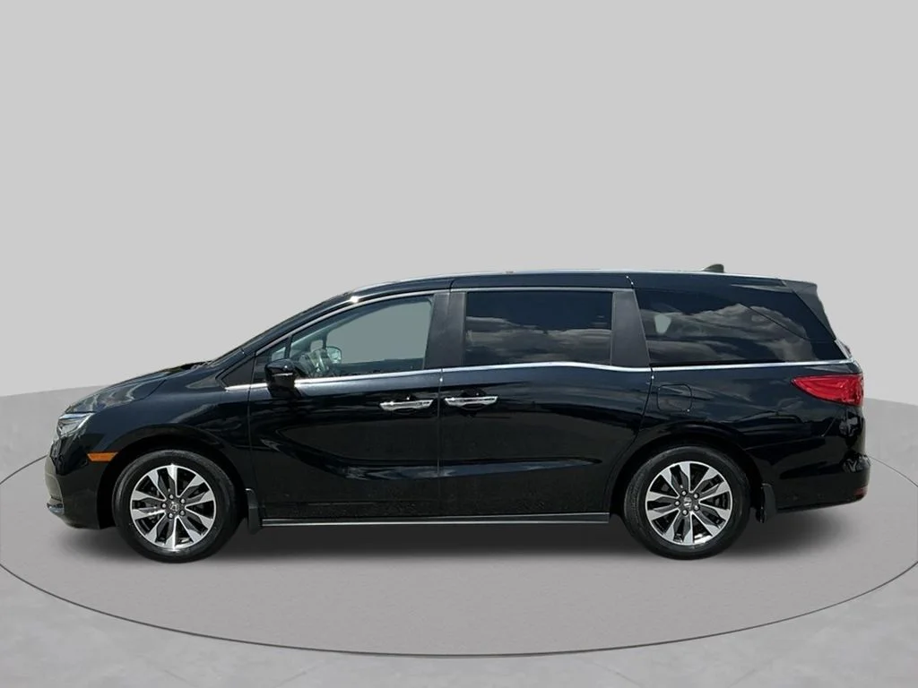 Used 2024  Honda EX-L image 4