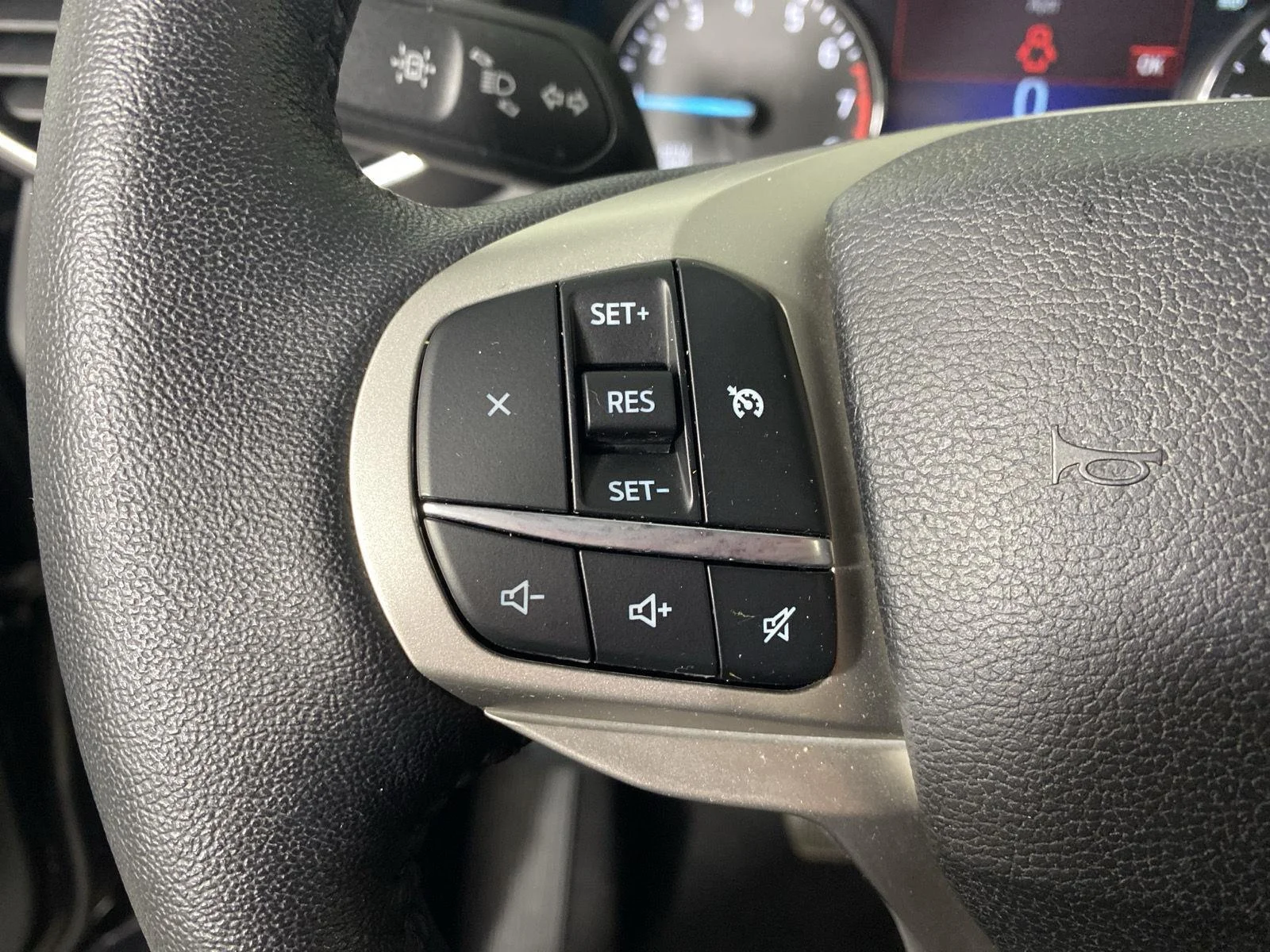 Used 2024 Agate Black Ford XLT image 15