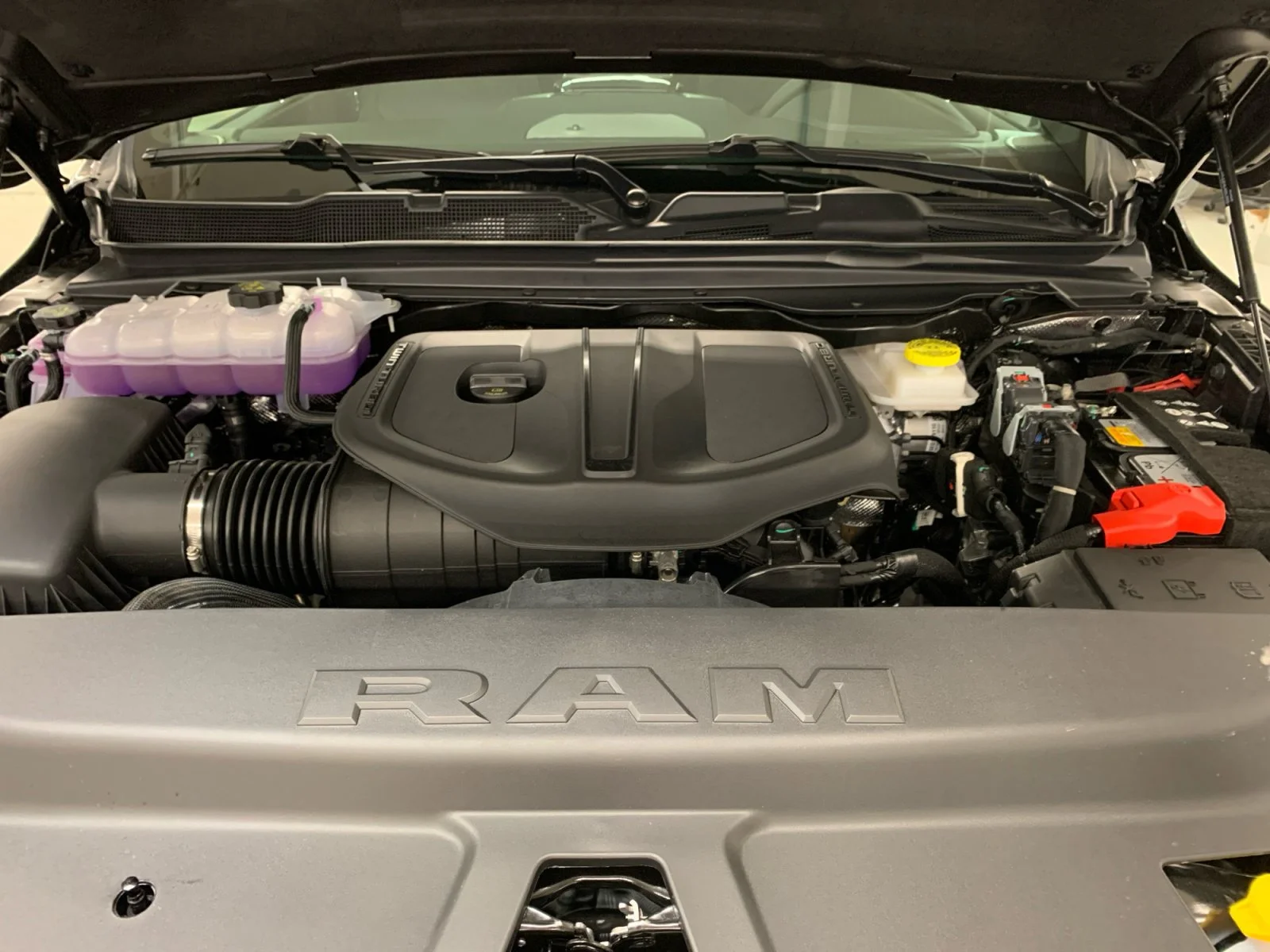 New 2026 Granite Crystal Metallic Ram Sport image 20