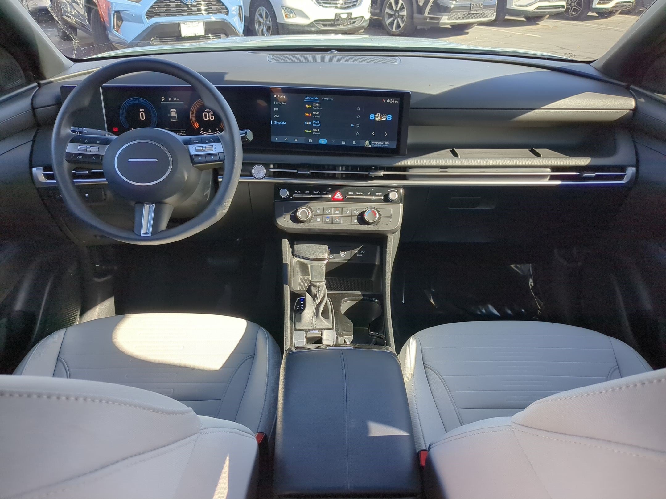 2025 Hyundai Santa Cruz SE - Photo 27