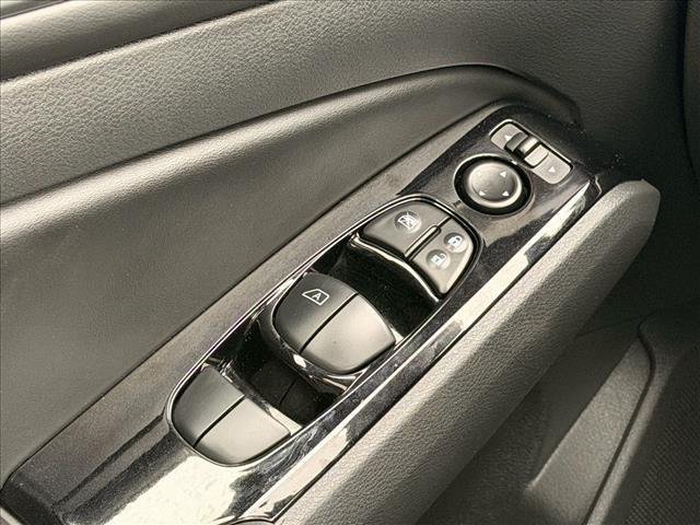 Used 2024 Super Black Nissan 2.5 SR image 16