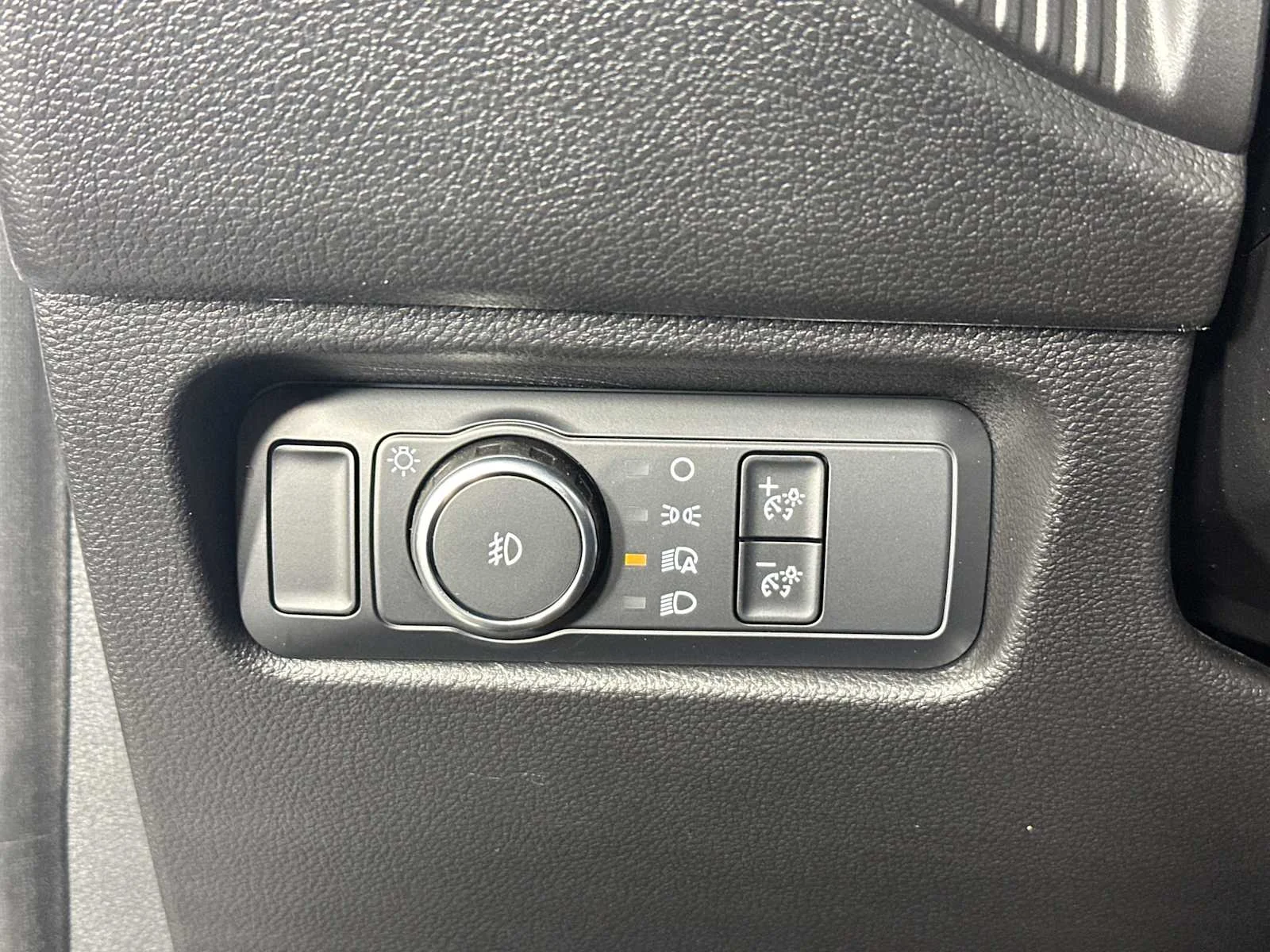 New 2025 Oxford White Ford XL image 28