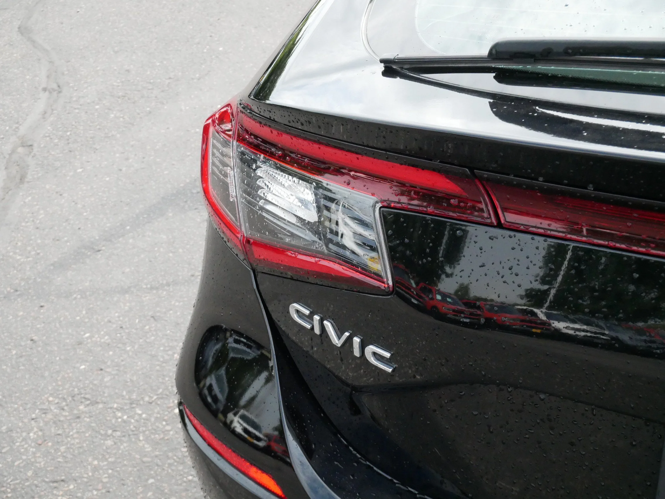 Used 2023 Crystal Black Pearl Honda EX-L image 17