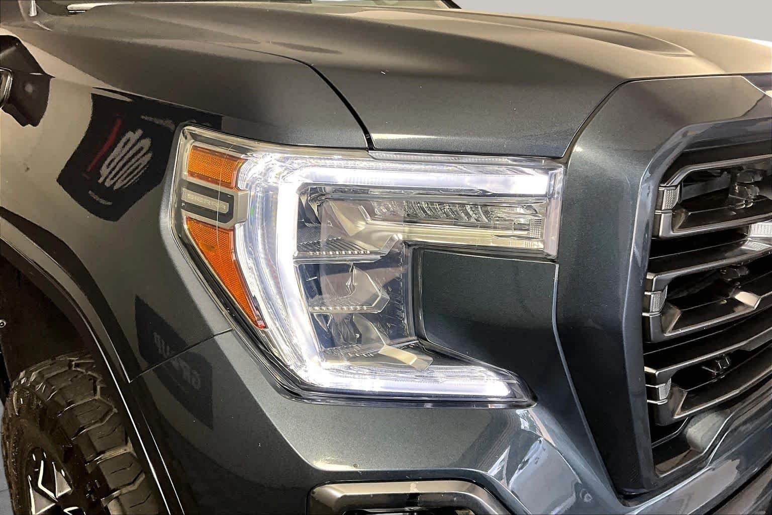 Used 2021 DARK SKY METALLIC GMC AT4 image 27