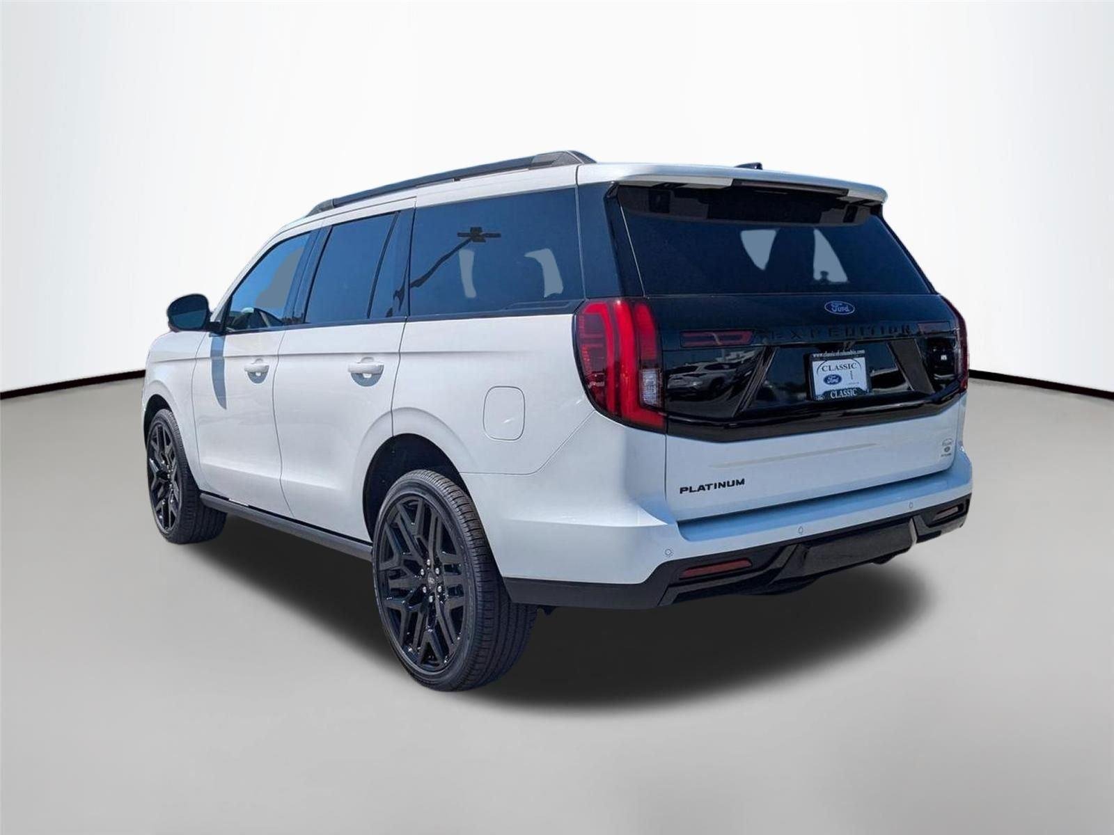 New 2026 Star White Metallic Tri-Coat Ford Platinum® image 7
