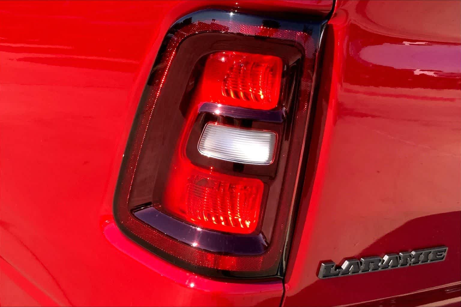 New 2026 Molten Red Pearl-Coat Exterior Paint RAM Laramie image 14