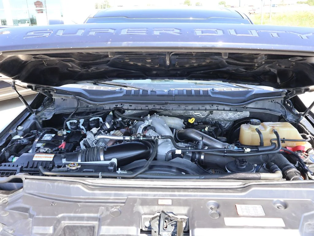 Used 2021 Black Metallic Ford Platinum image 44