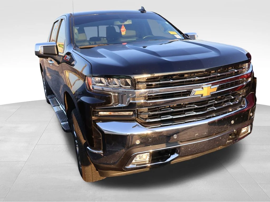 Used 2019 Black Chevrolet LTZ image 14