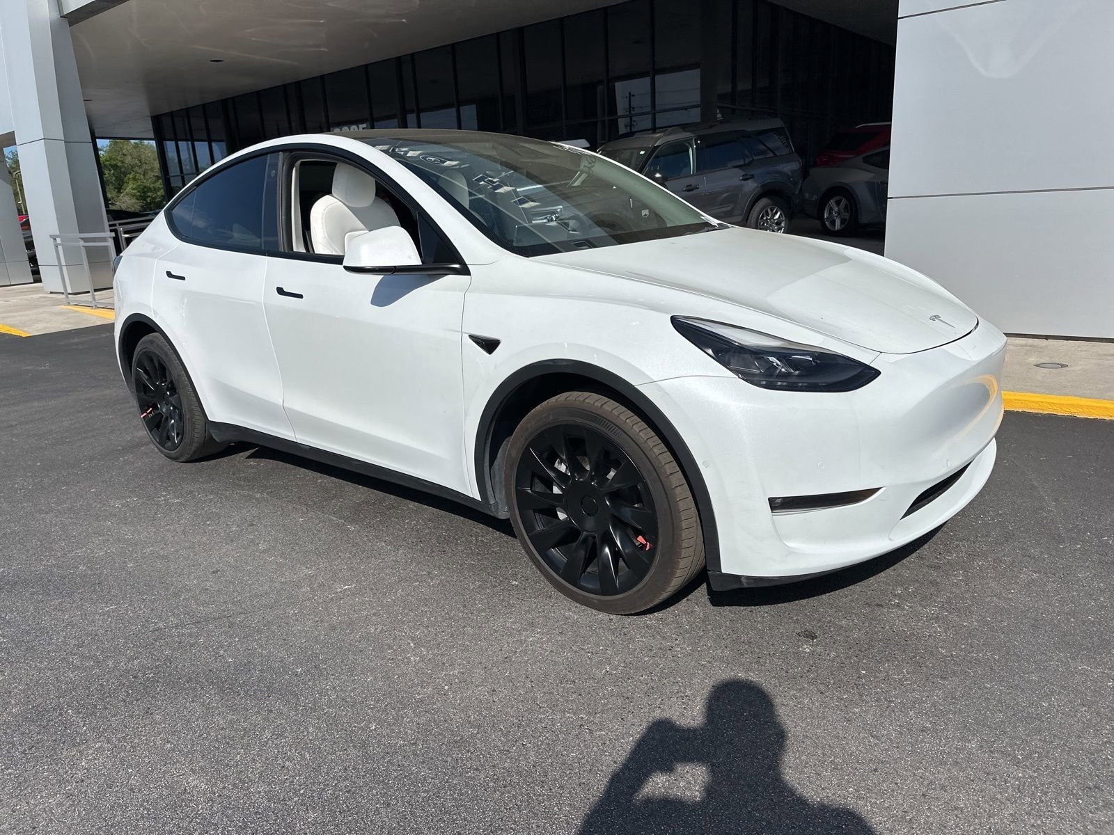 Used 2022 Tesla Model Y Long Range with VIN 7SAYGDEE4NF442737 for sale in Spring Hill, FL
