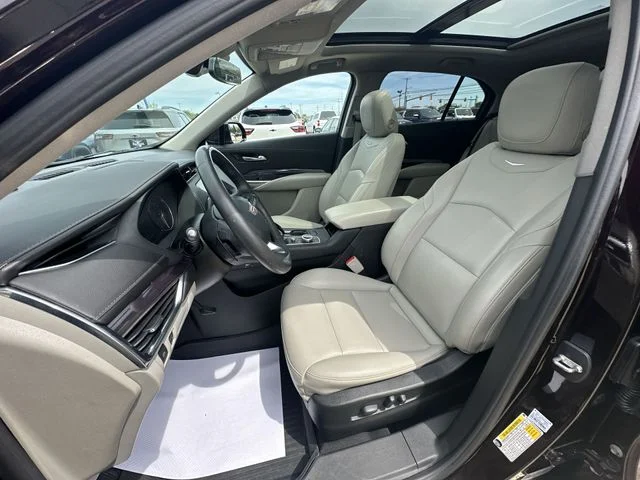 Used 2021 Red Cadillac Luxury image 23