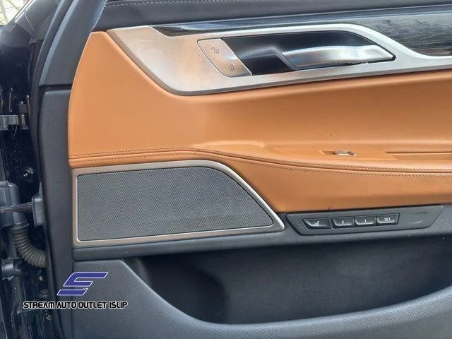2022 BMW 7 Series 750i - Photo 16