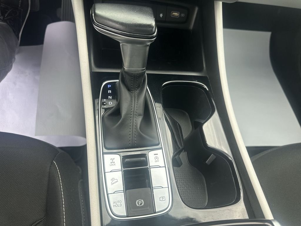 Used 2022 Gray Hyundai SEL image 26