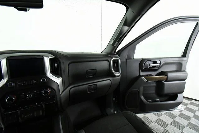 Used 2021 Satin Steel Metallic Chevrolet RST image 21