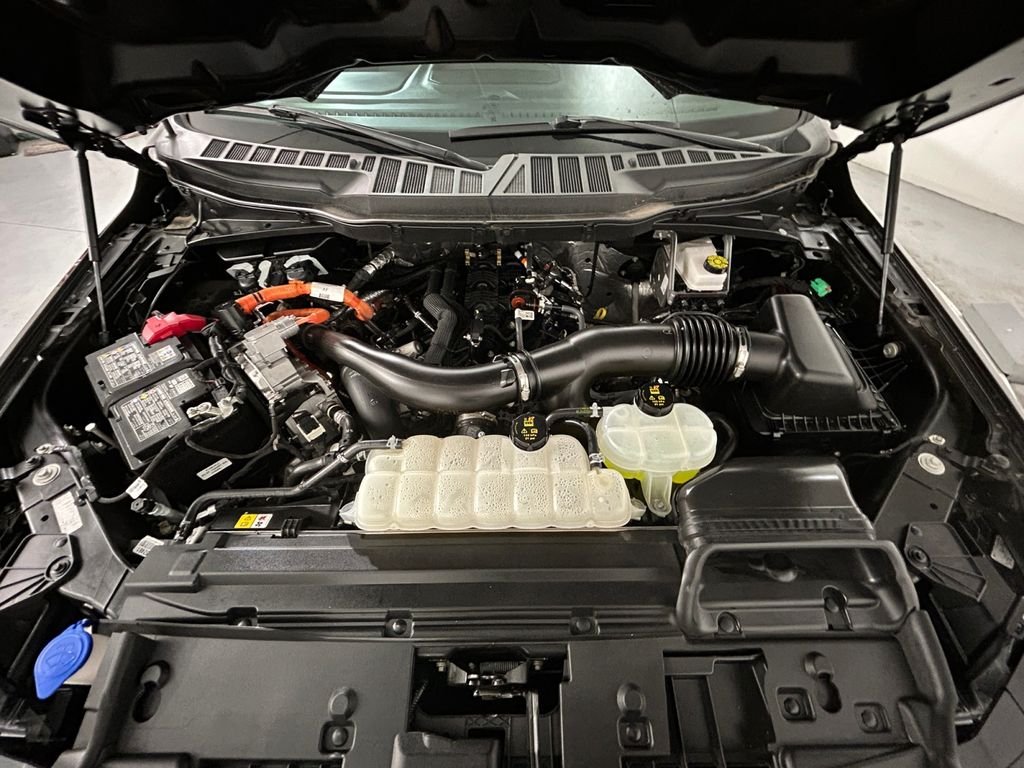 2025 Ford F-150 XLT - Photo 21
