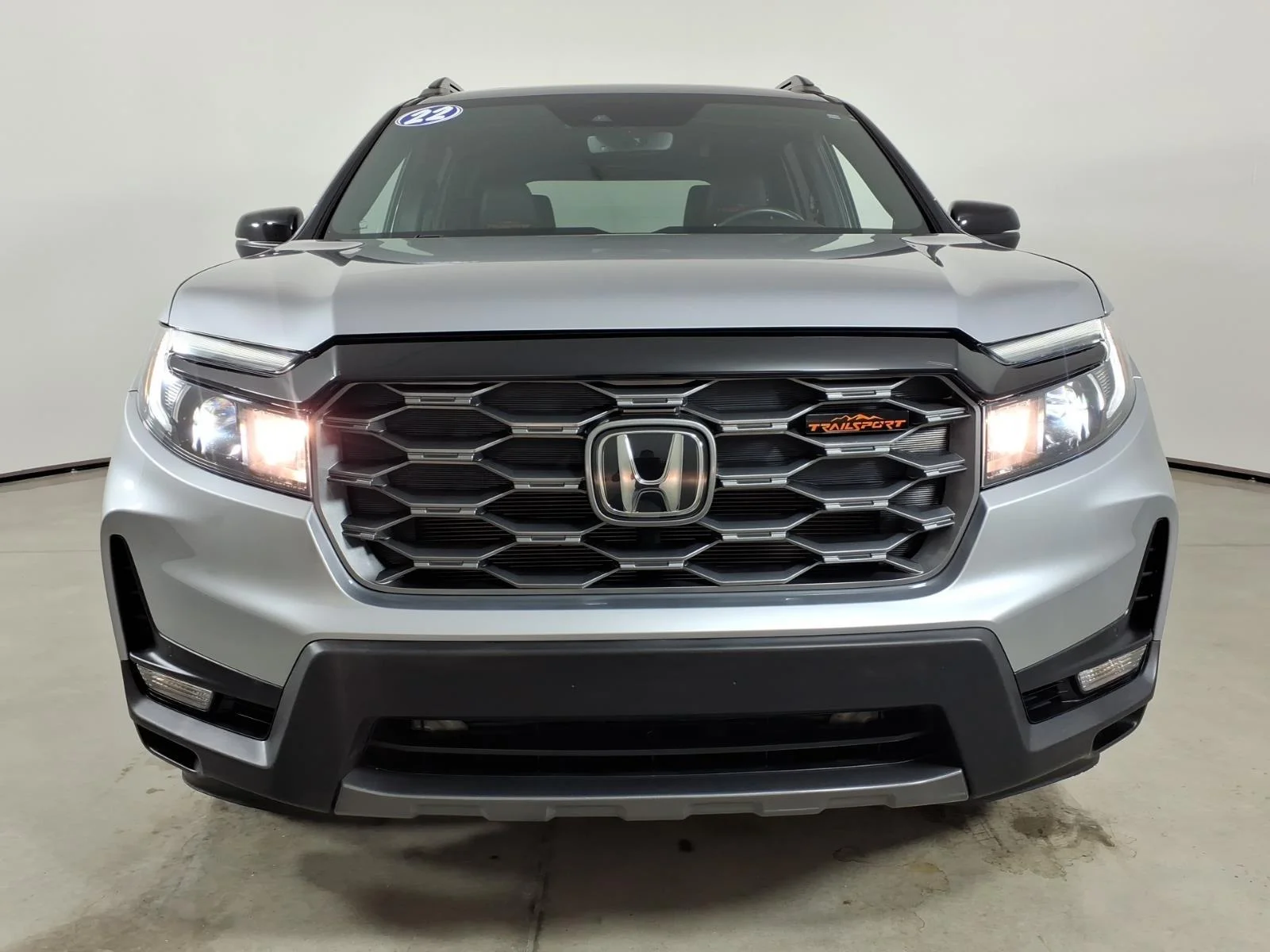 Used 2022 Lunar Silver Metallic Honda TRAILSPORT image 11