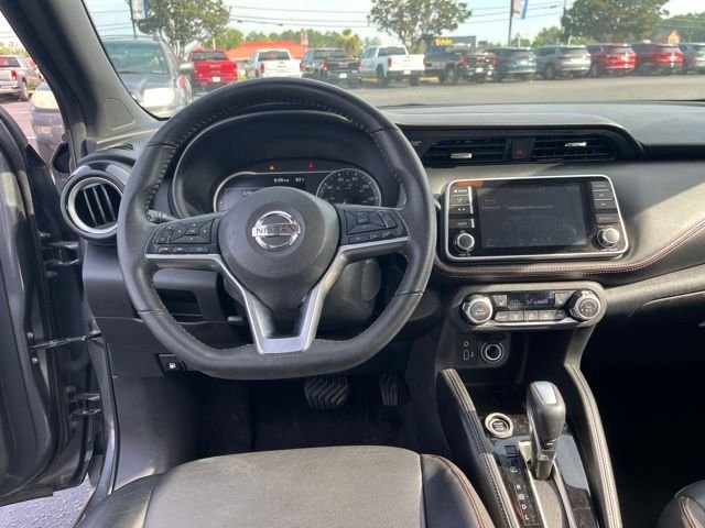 Used 2020 Gray Nissan SR image 15