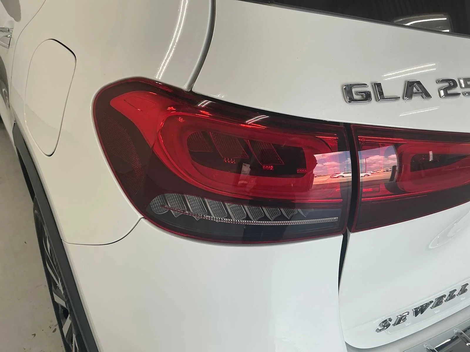 Certified Used 2022 Polar White Mercedes-Benz GLA 250 image 10