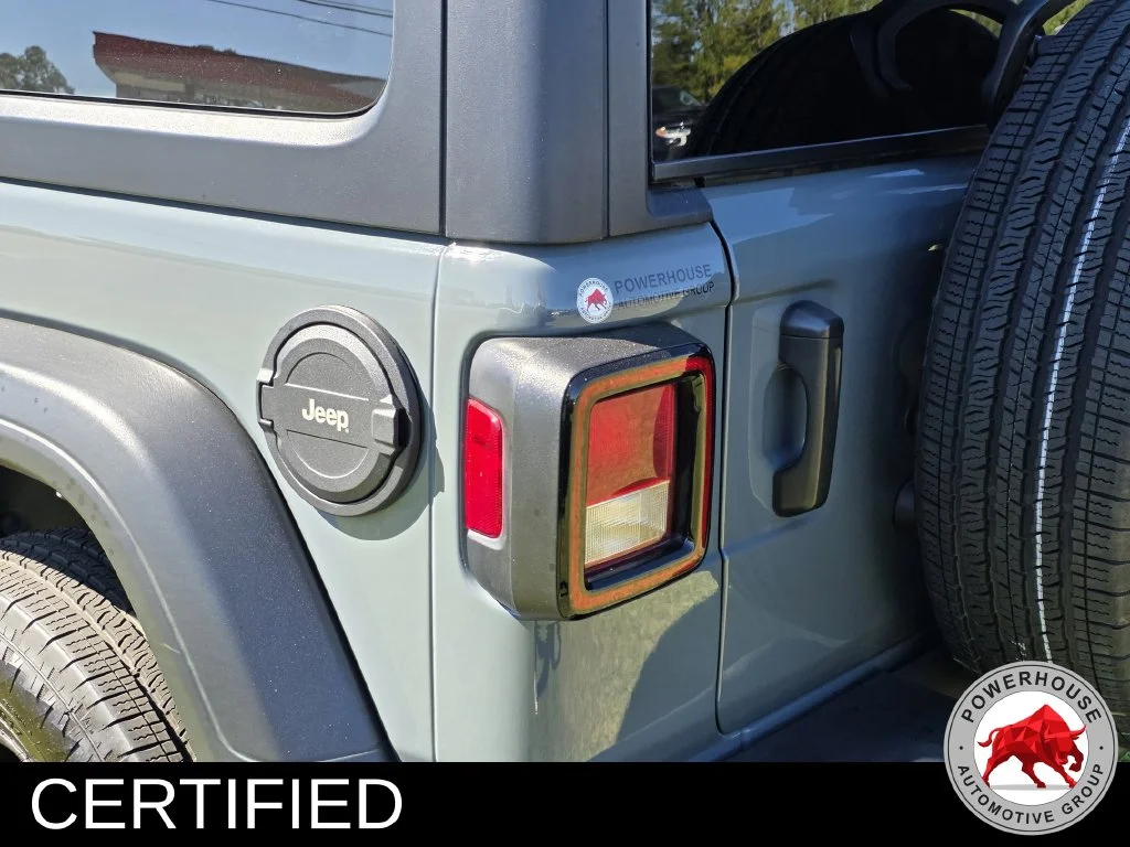 Used 2025 Gray Jeep Sport S image 13