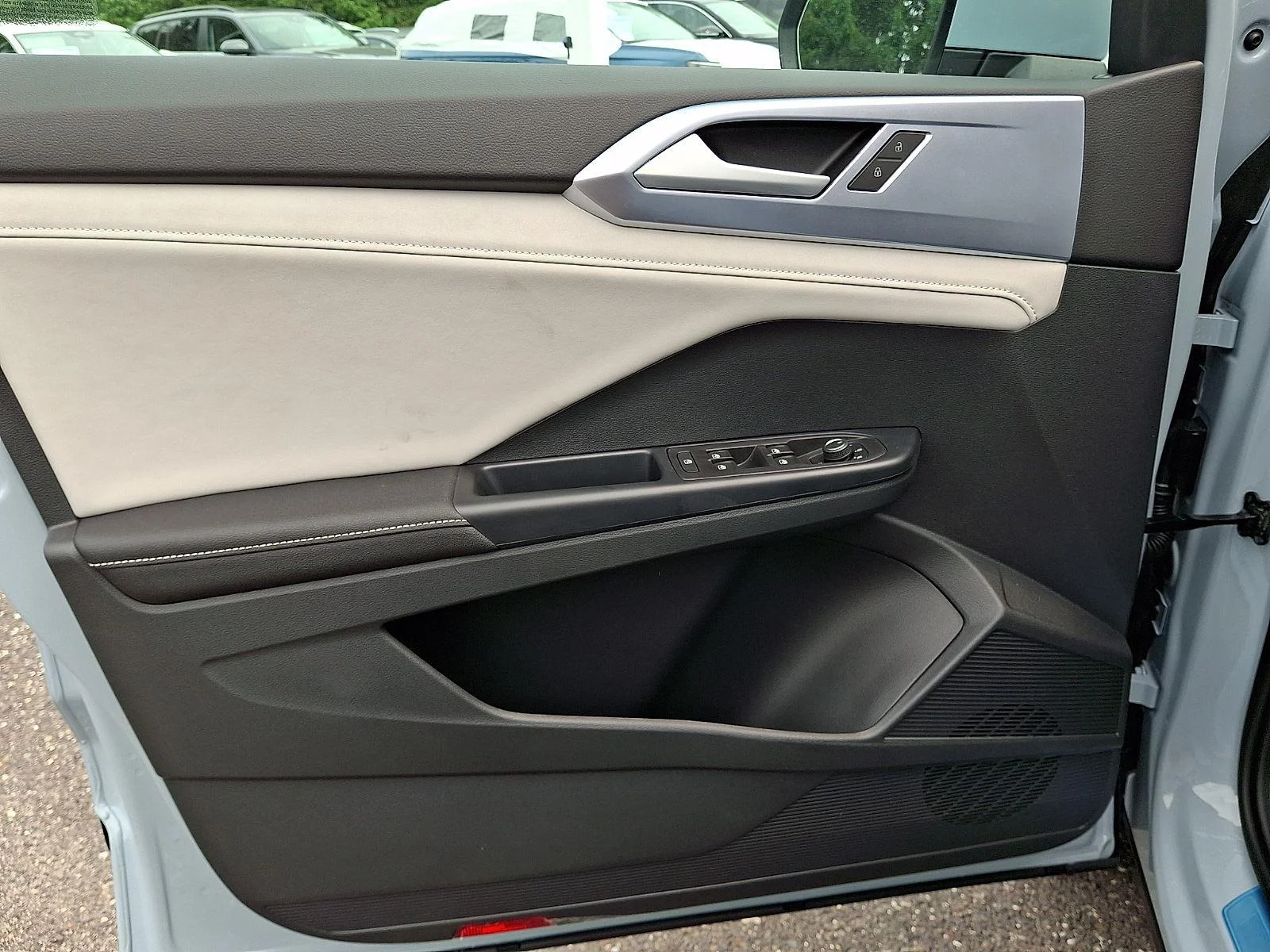 New 2026 Monument Gray Volkswagen SE image 11