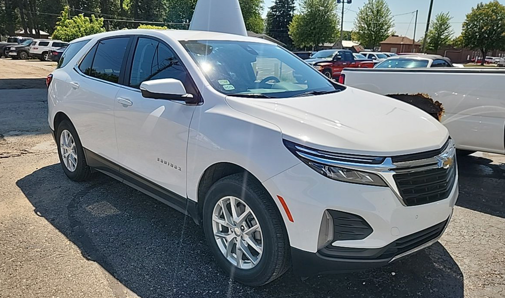 Used 2023 Summit White Chevrolet LT image 12