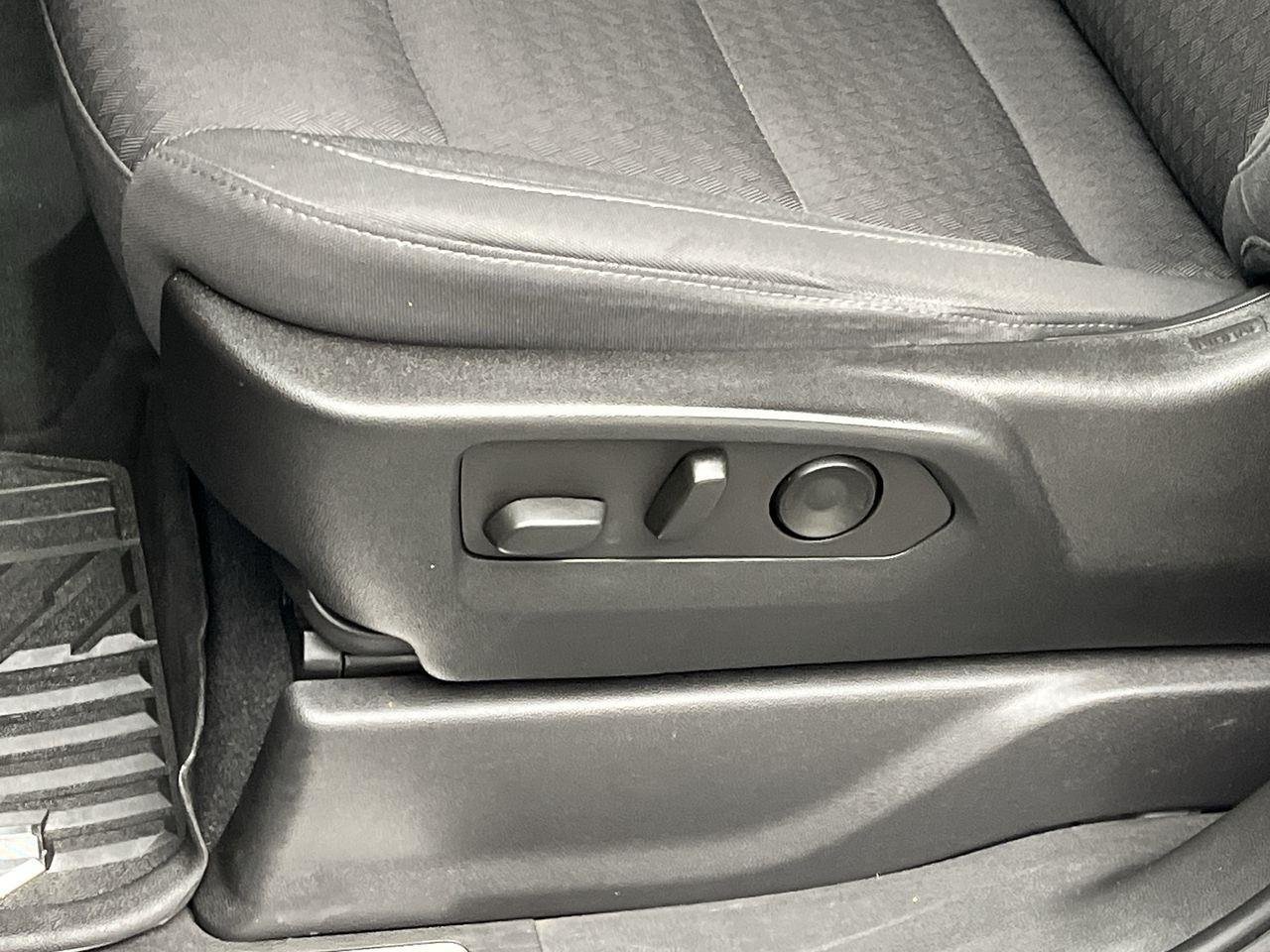 2022 Chevrolet Silverado 1500 LT - Photo 9