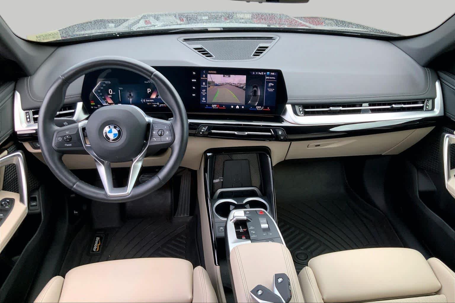 Used 2025 Black Sapphire Metallic BMW xDrive28i image 15