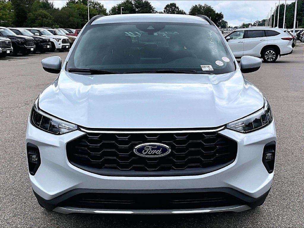 Used 2025 Silver Ford ST-Line Select image 2
