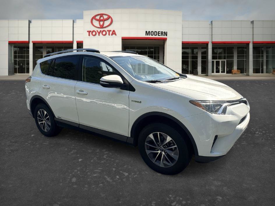 Used 2018 Super White Toyota Hybrid LE image 6
