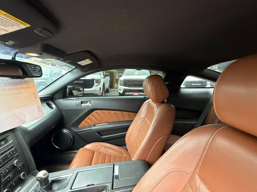 Used 2012 Red Ford V6 Premium image 17