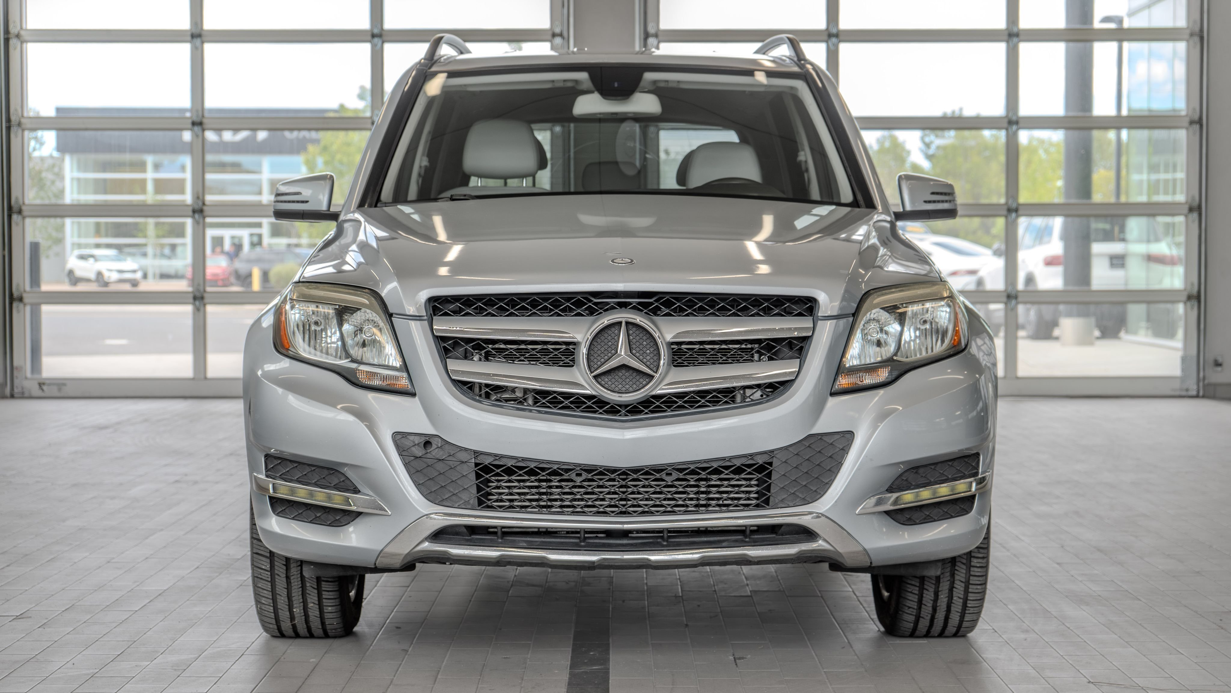 Used 2015 Diamond Silver Mercedes-Benz GLK 250 image 11