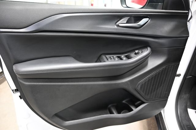 2023 Jeep Grand Cherokee Laredo - Photo 27