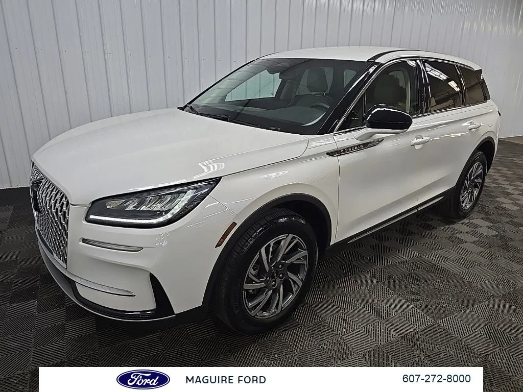 Used 2023 White Lincoln Standard image 8