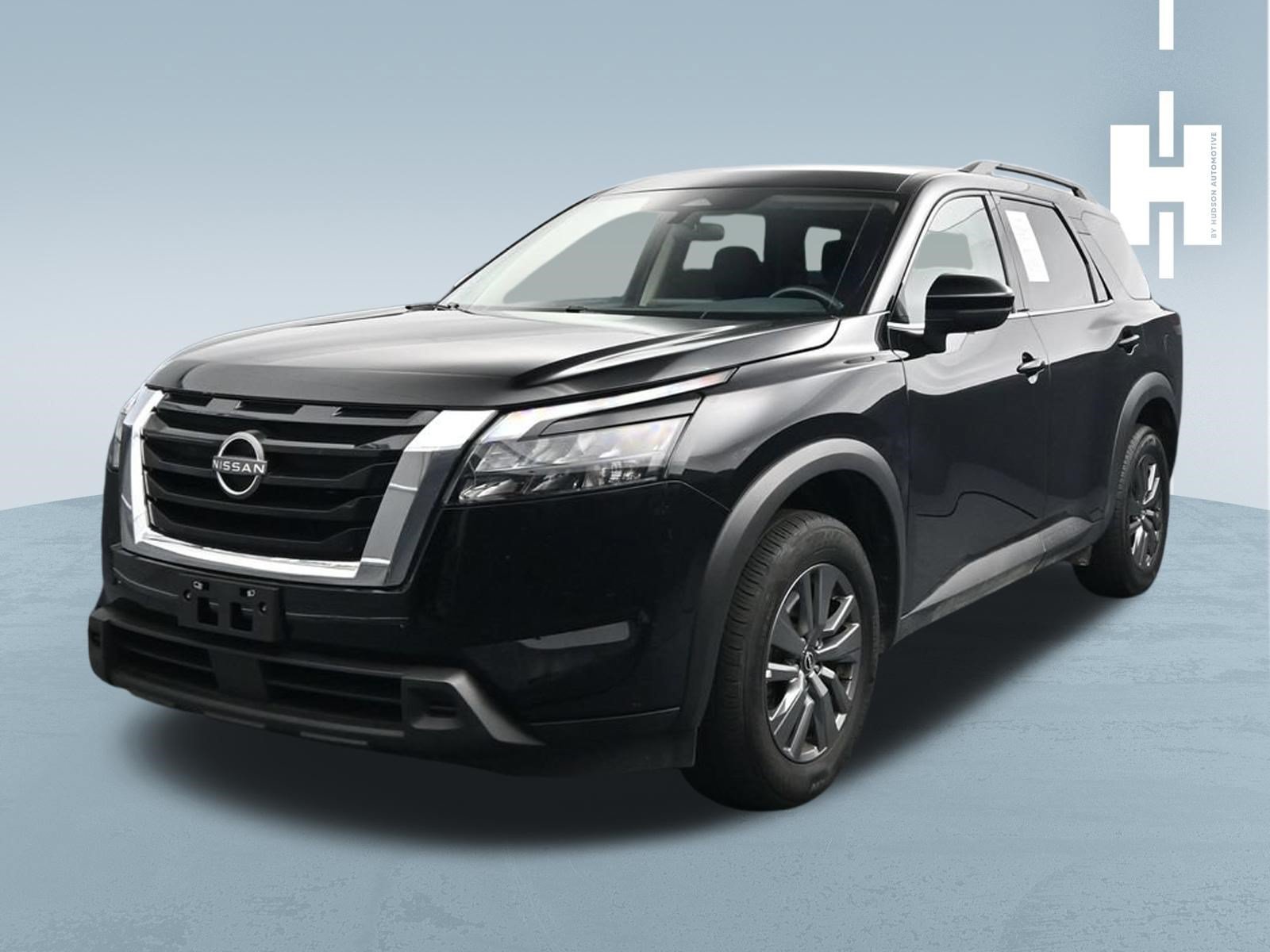 Used 2025 Super Black Nissan SV image 3