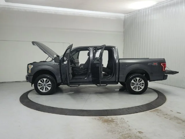 Used 2017 Gray Ford XL image 13