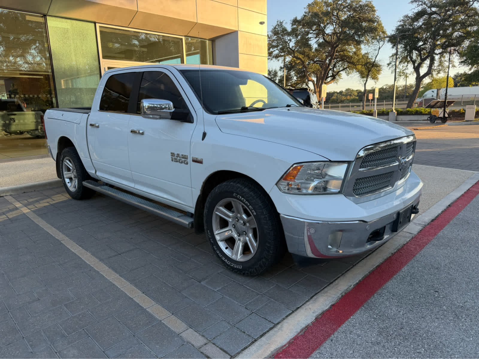 Used 2017 Bright White Clearcoat Ram Lone Star Silver image 2