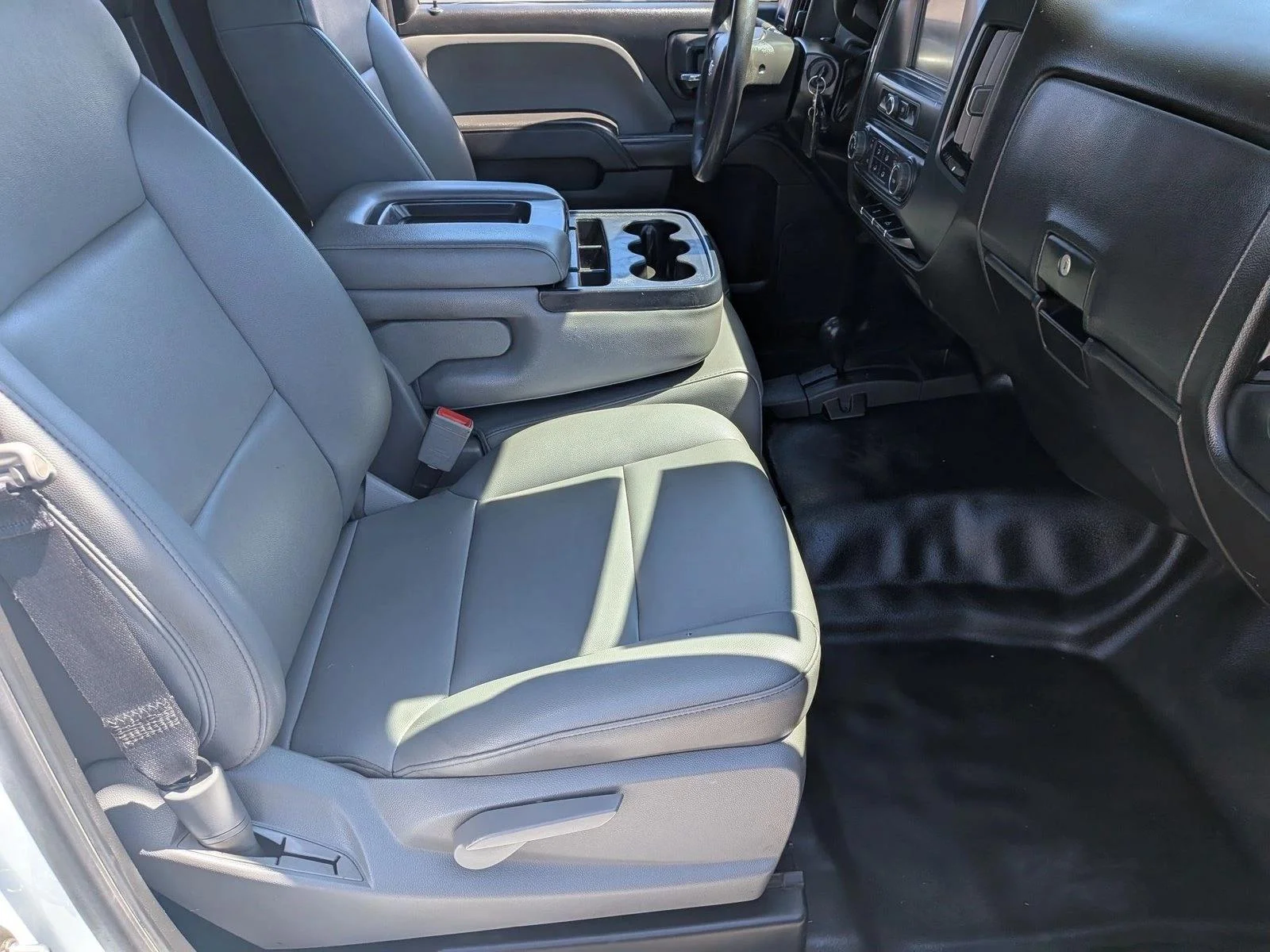 Used 2019 Summit White Chevrolet Work Truck image 17
