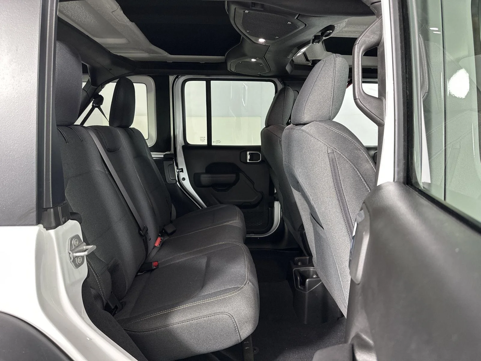 Used 2024 Bright White Clearcoat Jeep Sport S image 27