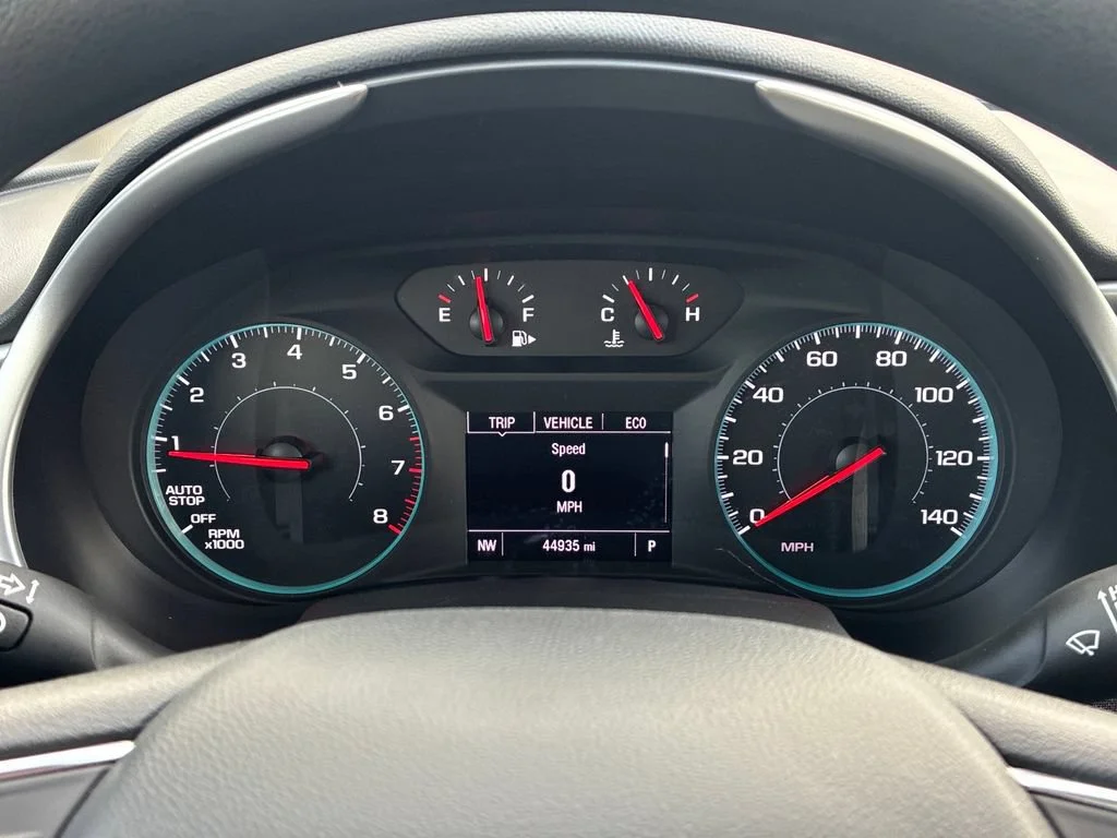 Used 2025 Sterling Gray Metallic Chevrolet 1LT image 15