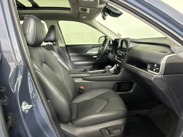 Certified Used 2024 Cloud Toyota XLE image 4