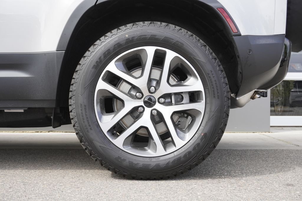 New 2026 Borasco Grey Land Rover S image 35
