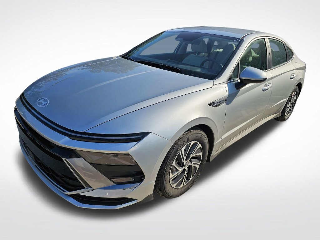 Used 2026 Silver Hyundai Blue image 8