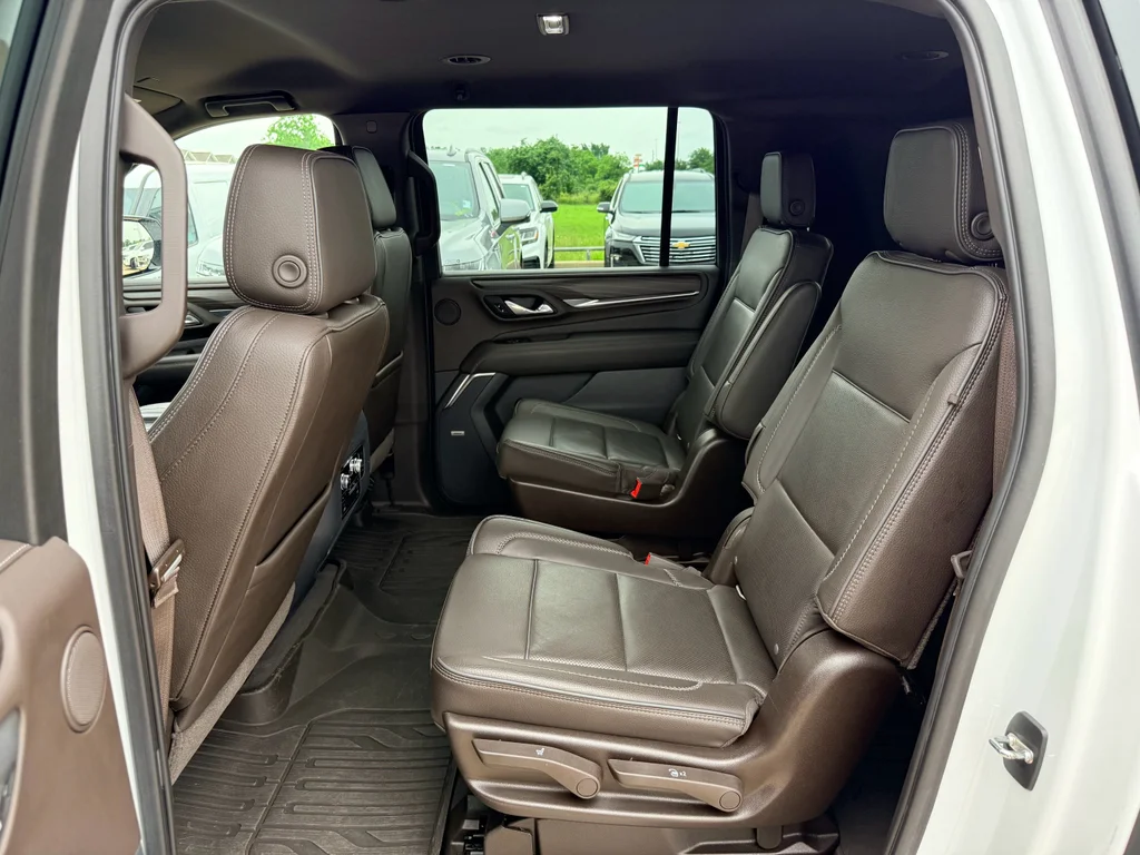 Used 2021 Summit White GMC Denali image 26